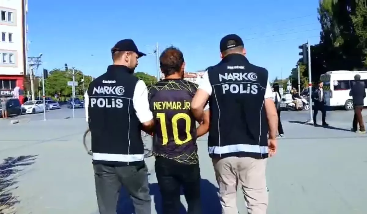 Eskişehir'de Polis Ekiplerinden Hatboyu Caddesi'nde Denetim