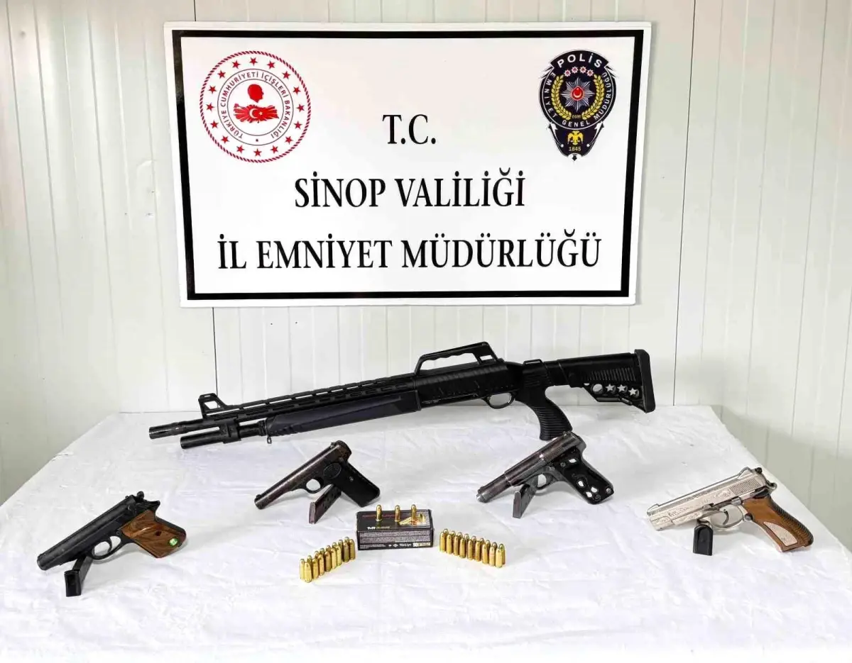 Boyabat'ta Silah ve Mühimmat Operasyonu: 3 Kişi Gözaltına Alındı