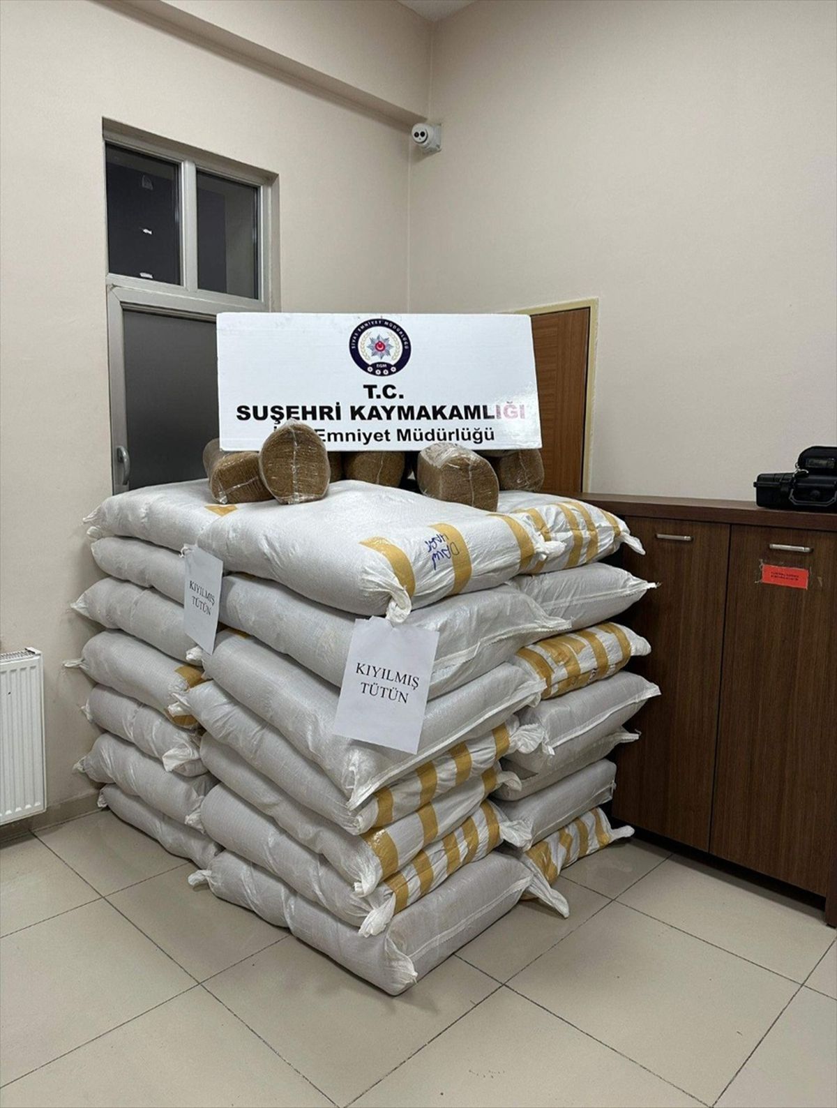 Sivas'ta 900 Kilogram Kaçak Tütün Ele Geçirildi