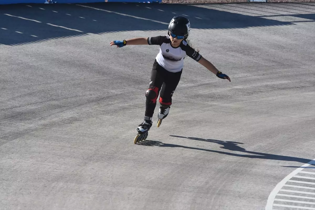 Tekerlekli Paten Türkiye Kulüpler Şampiyonası Karaman'da Başladı