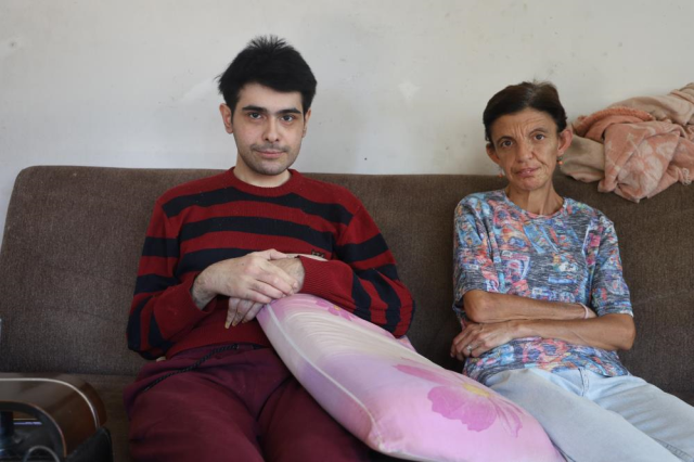 3 yil sonra dus alip tiras olan baris in annesi 19160250 3320 m