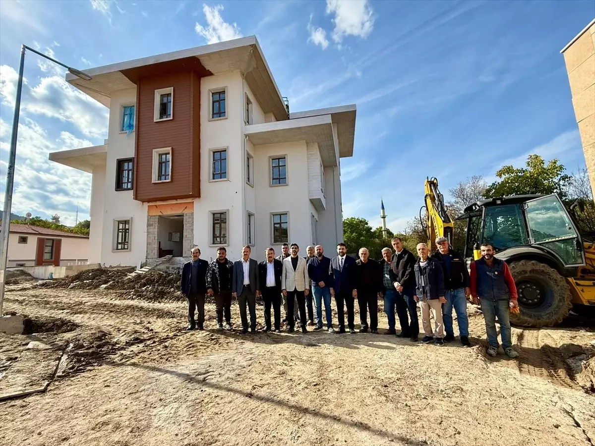 AK Parti Karabük Heyeti Ovacık'ta Kamu Yatırımlarını İnceledi