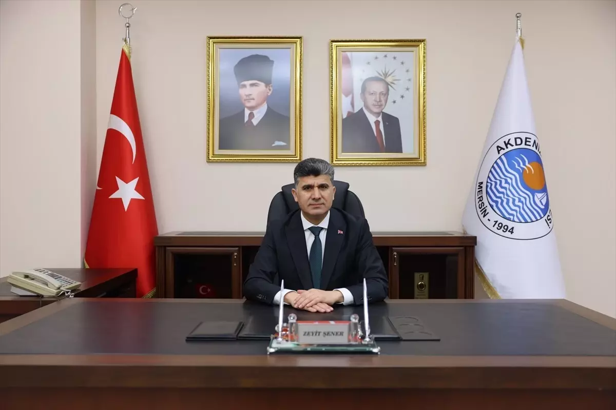 Akdeniz Kaymakamı Zeyit Şener'den 19 Ekim Muhtarlar Günü Mesajı