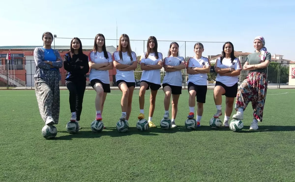 Meryem Torlup: Futbolun Şalvarlı Yüzü