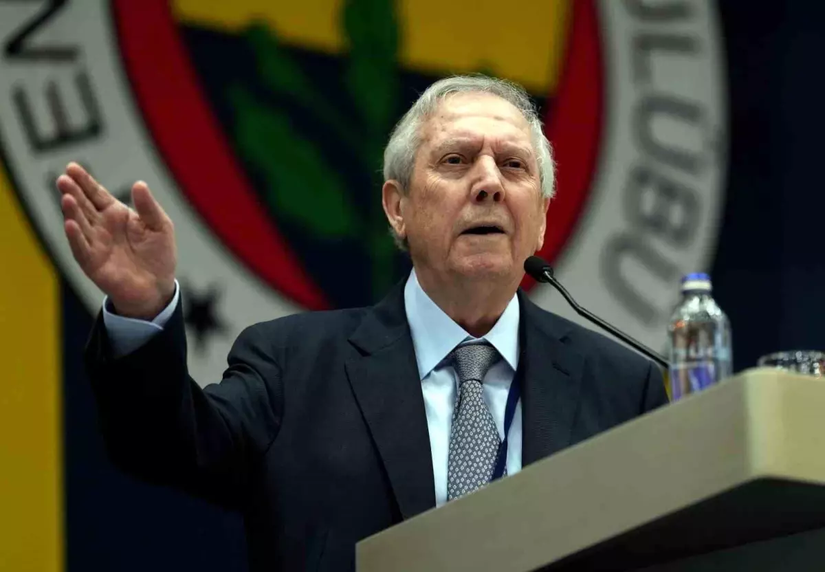 Aziz Yıldırım'dan Saran yönetimine: 'Açık şekilde anlatın, kulübün menfaatineyse karşı değilim'