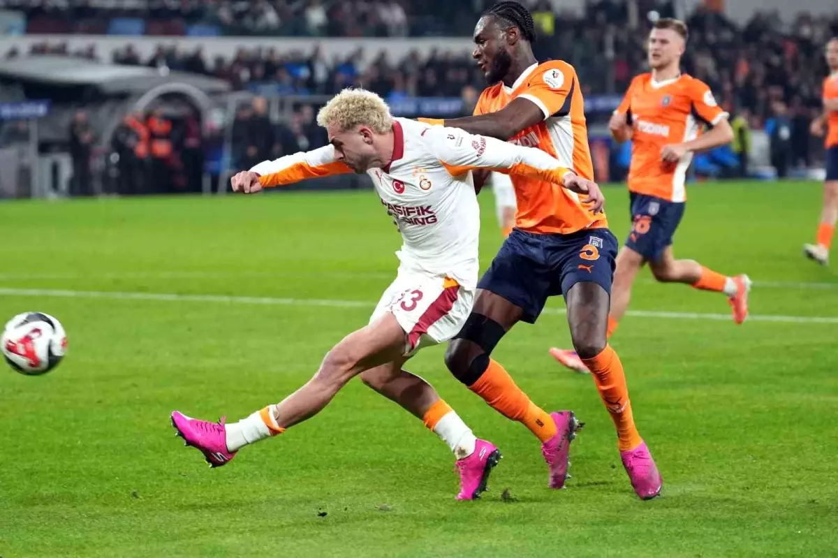 Başakşehir, Galatasaray'a Yenilerek 4 Maçta 3 Puan Alamadı