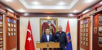 Bilecik Valisi Faik Oktay Sözer, Jandarma Komutanlığı'nı Ziyaret Etti