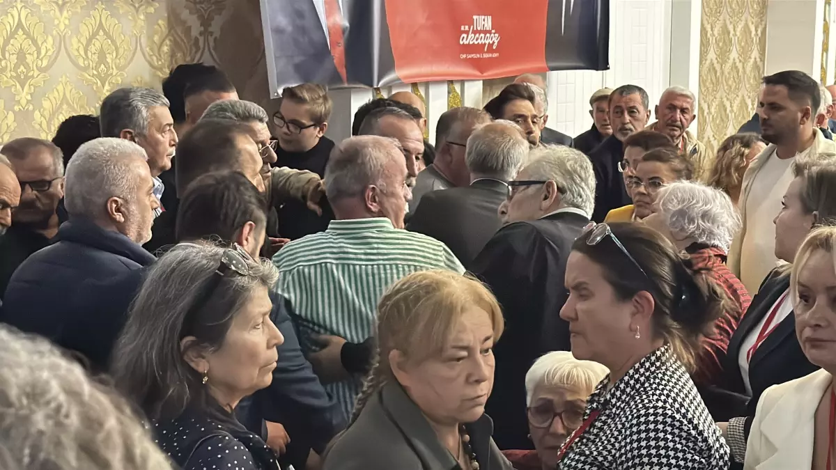 CHP Samsun İl Başkanlığı Kongresi'nde Tartışma ve Yeniden Seçim