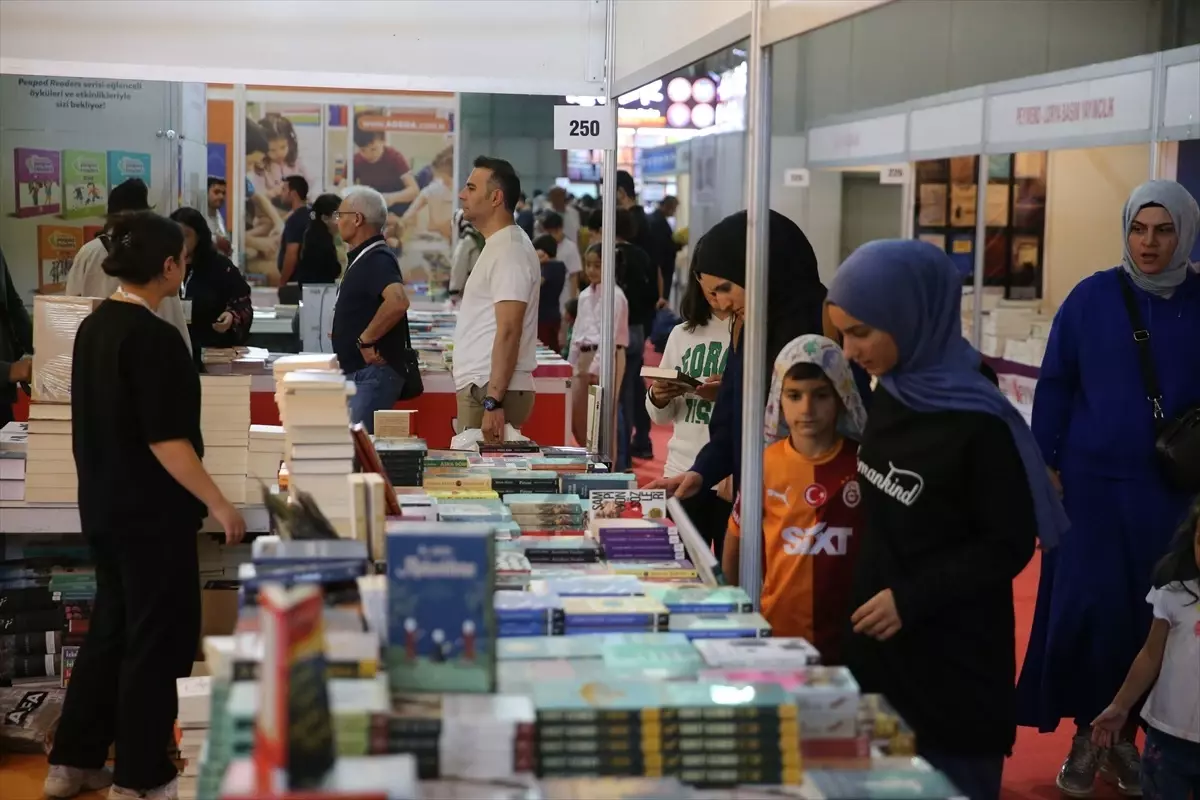 Diyarbakır 9. Kitap Fuarı Kapılarını Açtı