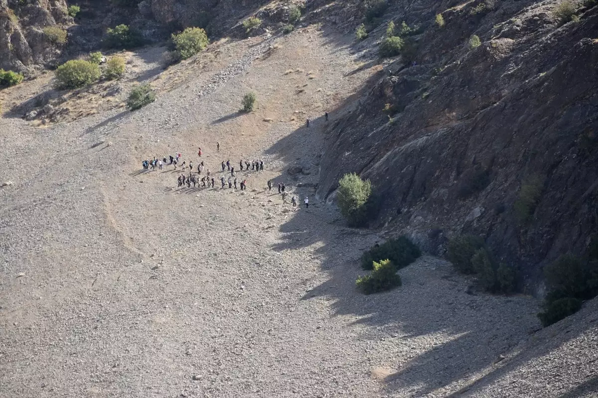 Diyarbakır'da Kral Yolu Yürüyüşü ve Nar Festivali Düzenlendi