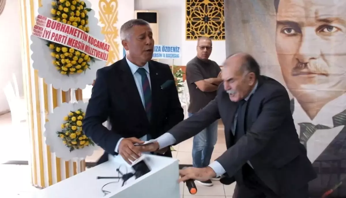 İYİ Parti Tarsus Kongresinde Gergin Anlar