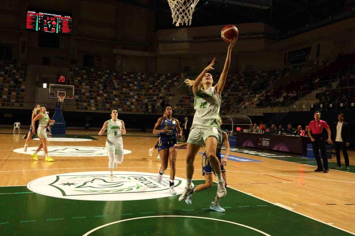 Kocaeli Kadın Basketbol, Fenerbahçe Opet'e Mağlup Oldu