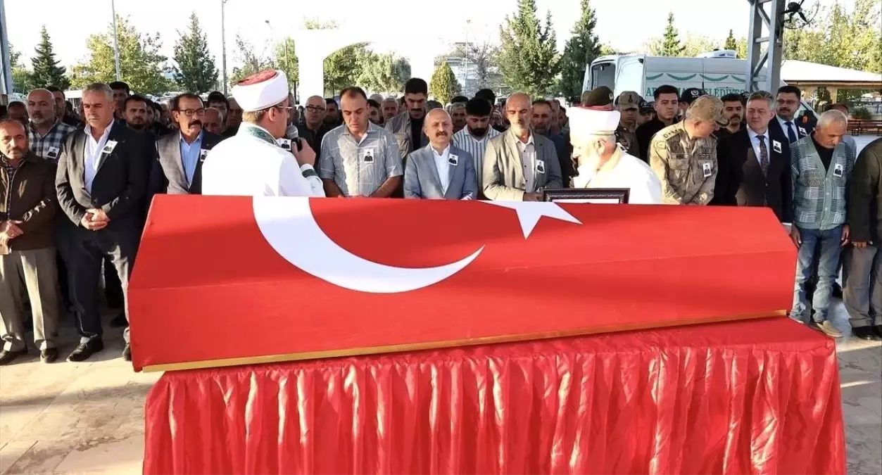 Piyade Uzman Çavuş Serkan Korkmaz, Son Yolculuğuna Uğurlandı