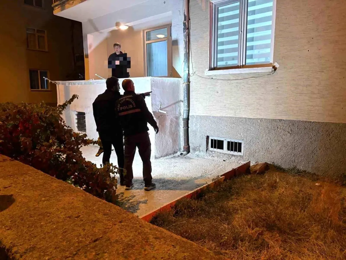 Kayseri'de Ev Kurşunlandı, Facia Son Anda Önledi