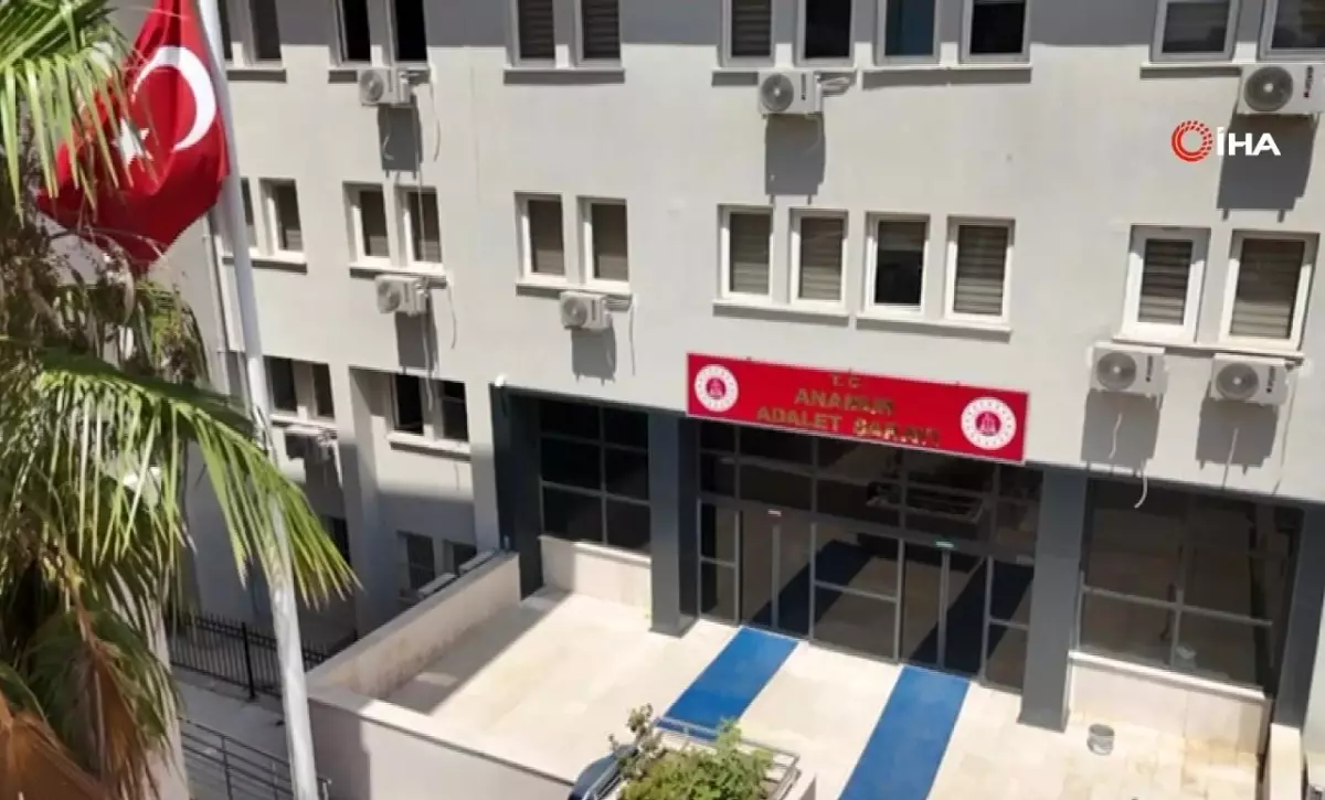 Kuyumcuyu FETÖ ile Korkutup 10 Milyon TL'yi Dolandırdı: Şüpheli Yakalandı