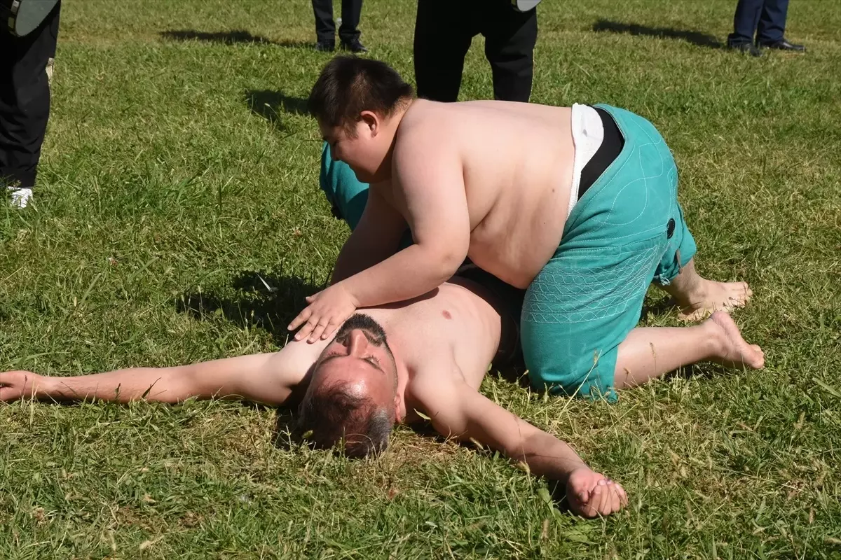 20. Uluslararası Turgut Özal Karakucak Güreşleri Başladı