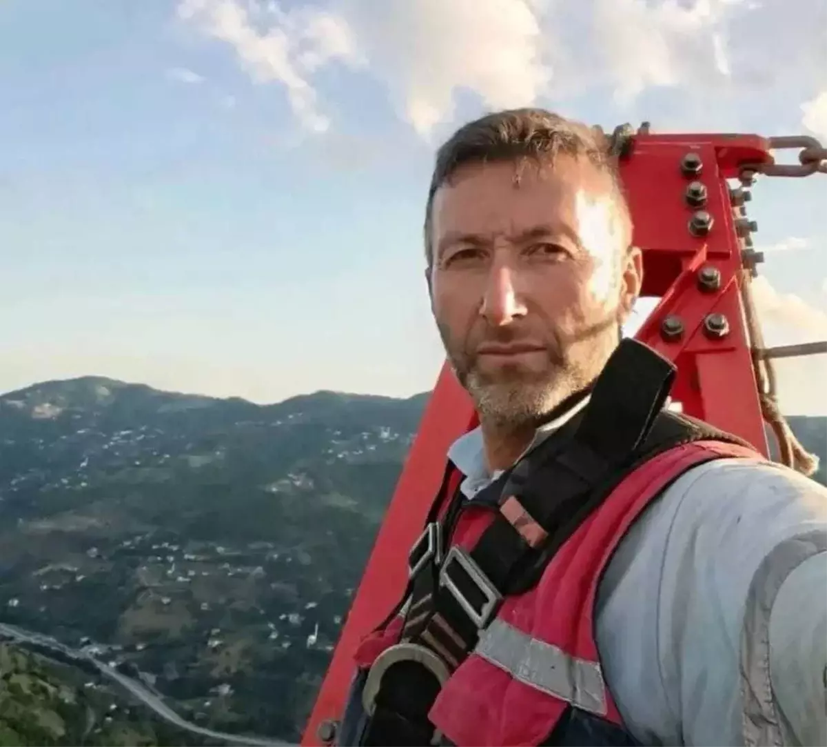 Yüksek Gerilim Hattında Çalışırken Düşerek Hayatını Kaybetti