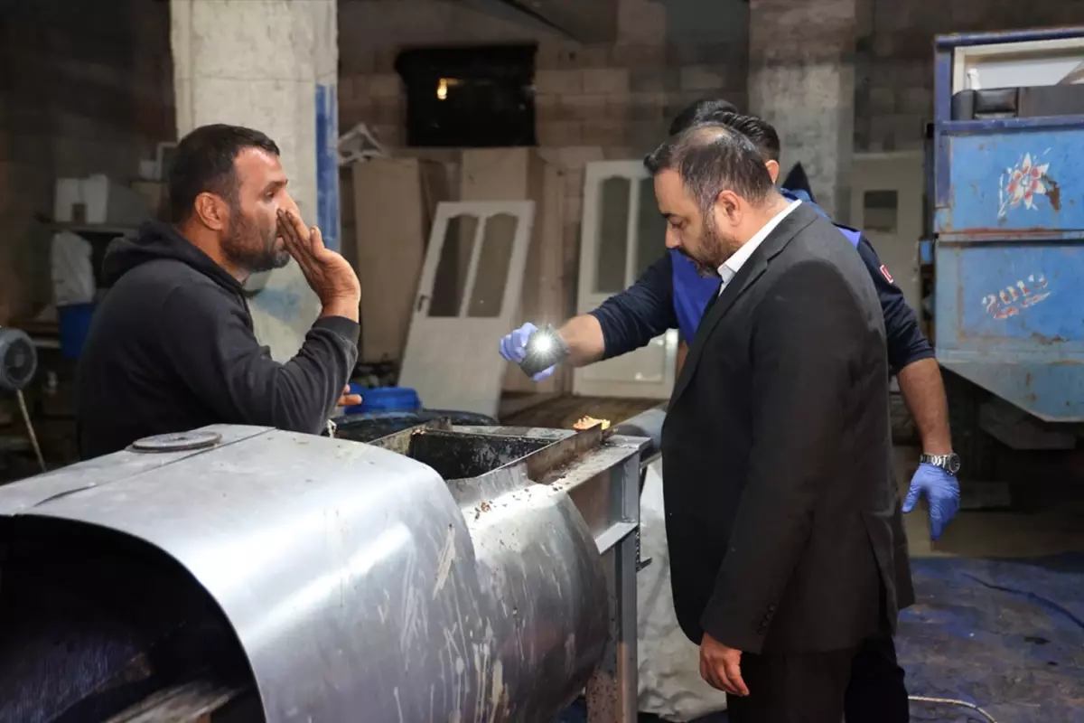 Nar ekşisi imalathanesinde mide bulandıran görüntüler! Pişkinlikleri çıldırttı