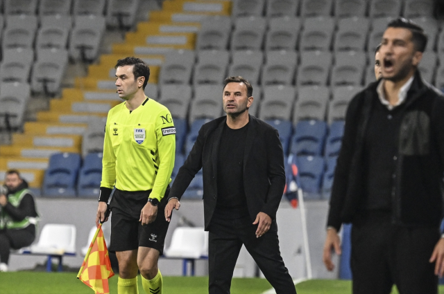 Okan Buruk did not hold back against the referee: May God give everyone patience