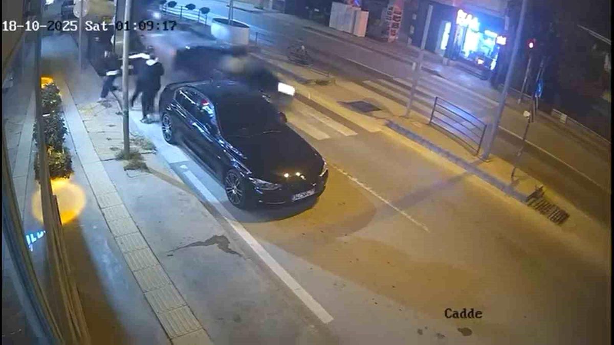Yalova'da Trafik Kazası: Yaya Geçidi Tehlikede