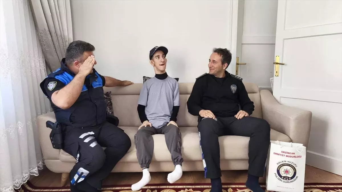 Samet'in Polis Üniforması Giyme Hayali Gerçekleşti