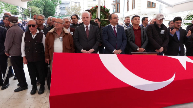 Master of Turkish Cinema Arif Erkin Güzelbeyoğlu Was Bid Farewell to His Final Journey