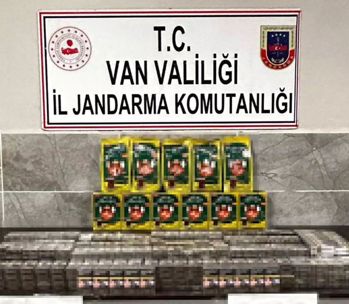 Van'da Jandarma, 1460 Paket Kaçak Sigara Ele Geçirdi