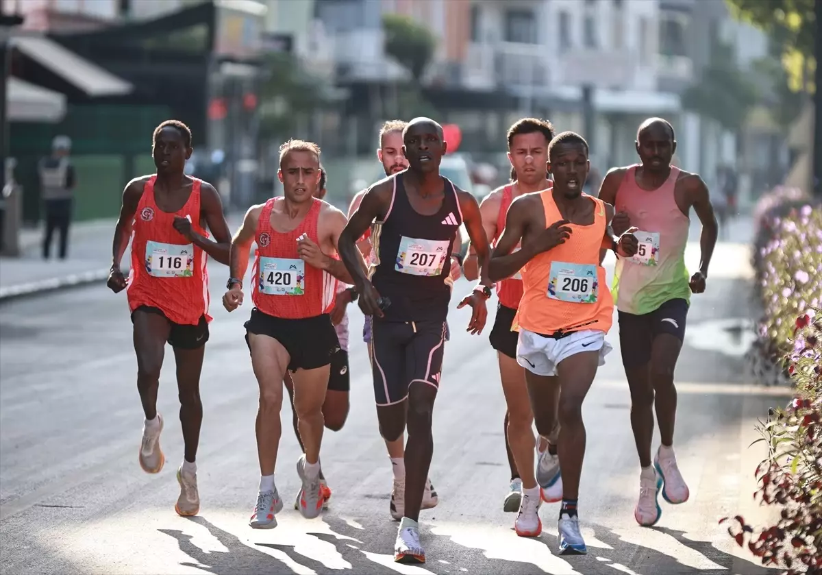 Uluslararası Tarsus Yarı Maratonu'nda Türk Atletlerden Başarı