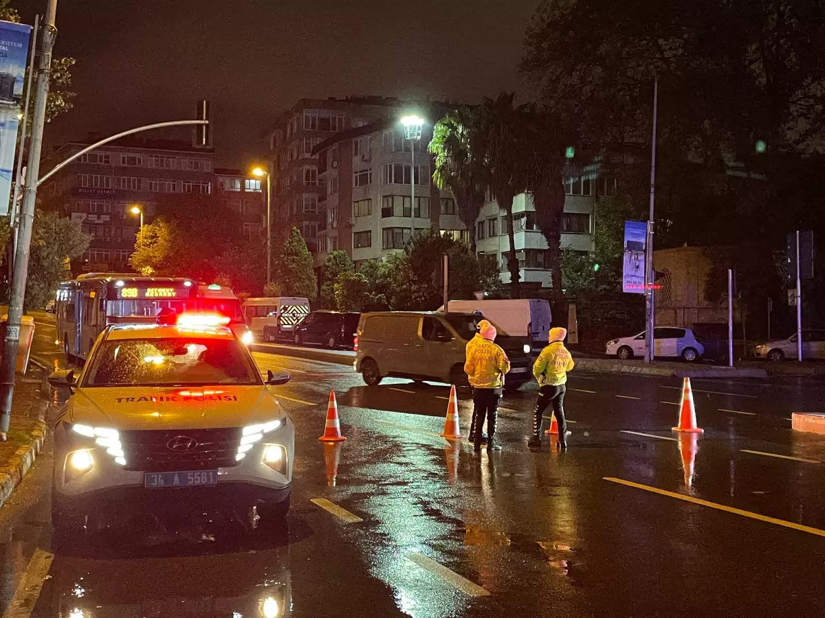 29 Ekim Cumhuriyet Bayramı provaları nedeniyle İstanbul&apos;da bazı yollar trafiğe kapatıldı