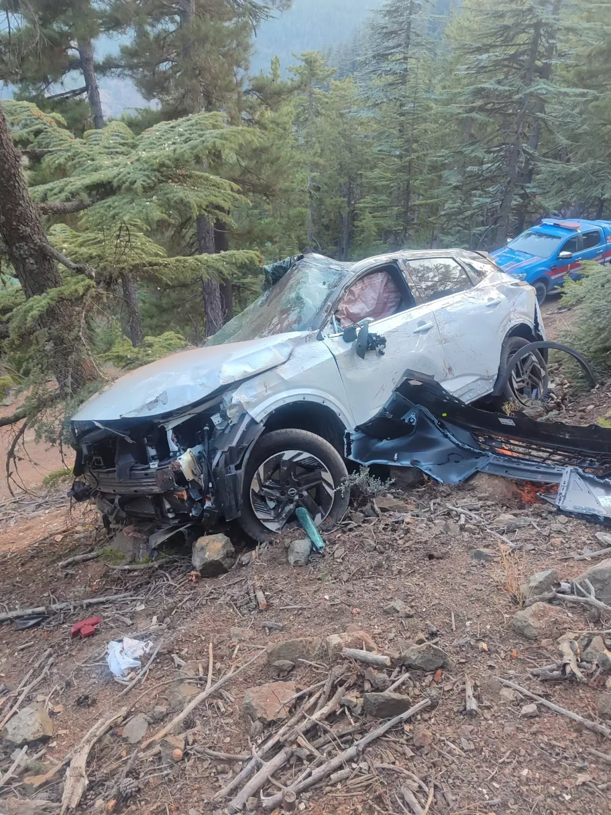 Adana'da Uçuruma Yuvarlanan Cipteki Çift Hayatını Kaybetti