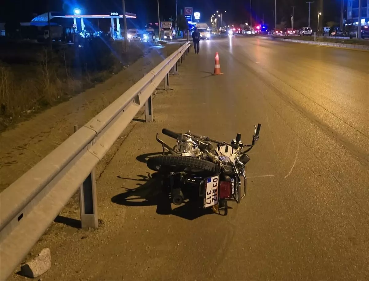 Afyonkarahisar'da Trafik Kazası: 1 Çocuk Hayatını Kaybetti