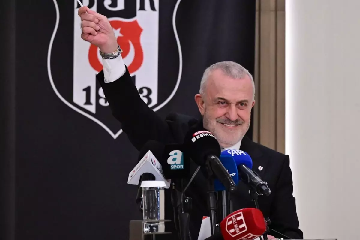 Beşiktaş&apos;ın yeni Divan Kurulu Başkanı Ahmet Ürkmezgil oldu