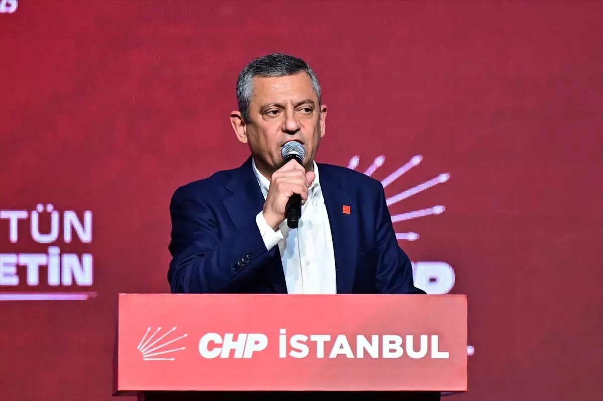 Özgür Özel: Mücadele ve Cesaret Vaat Ediyorum