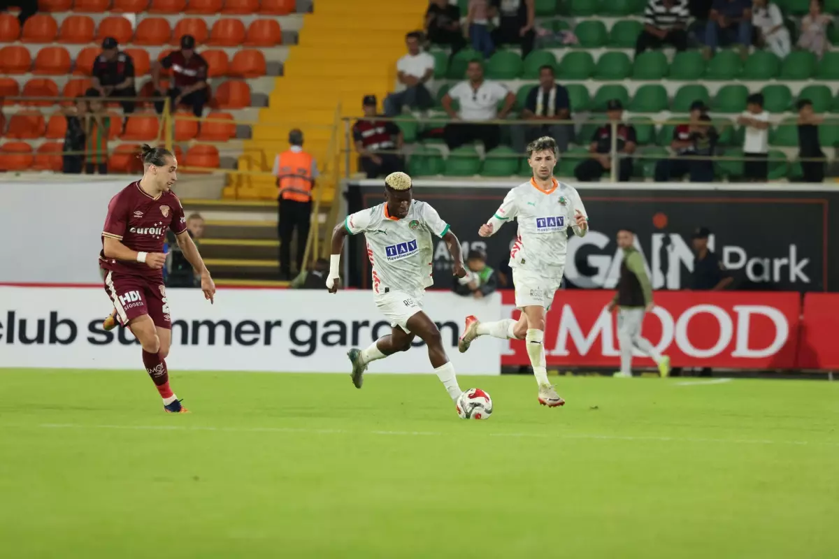 Corendon Alanyaspor, Göztepe'yi 1-0 Mağlup Etti
