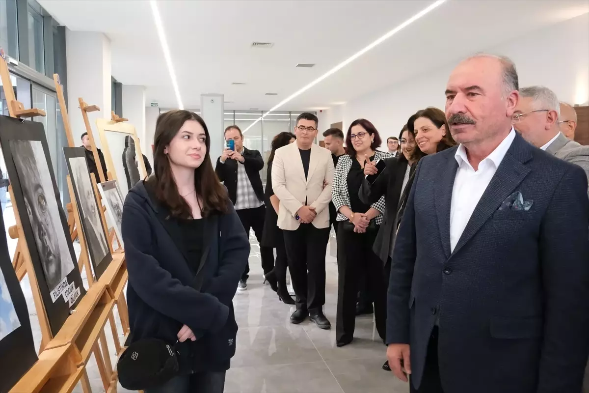 Çorum'da 'Kim Var? Sanat Var!' Temalı Sanat Etkinliği Düzenlendi