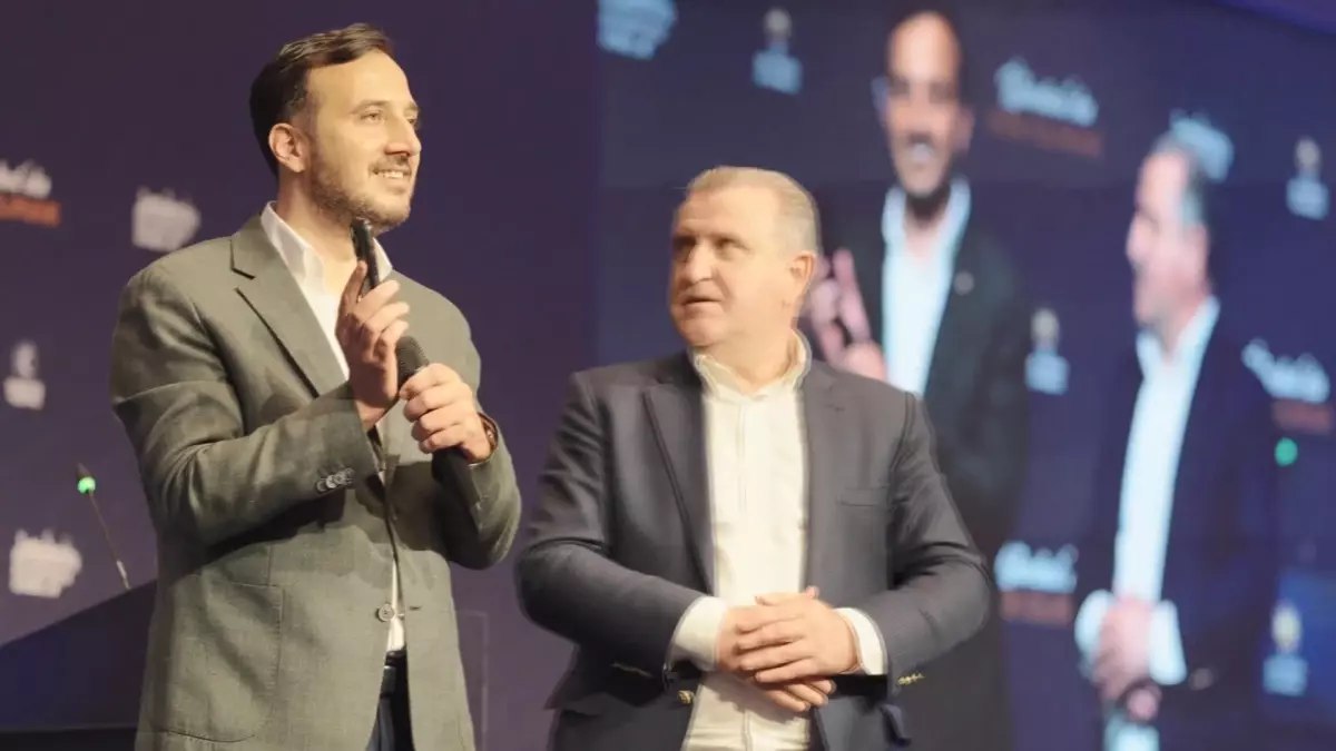 AK Parti İstanbul İl Başkanlığı'ndan 'İstanbul'da Bir Olmak' temasıyla kamp düzenlendi