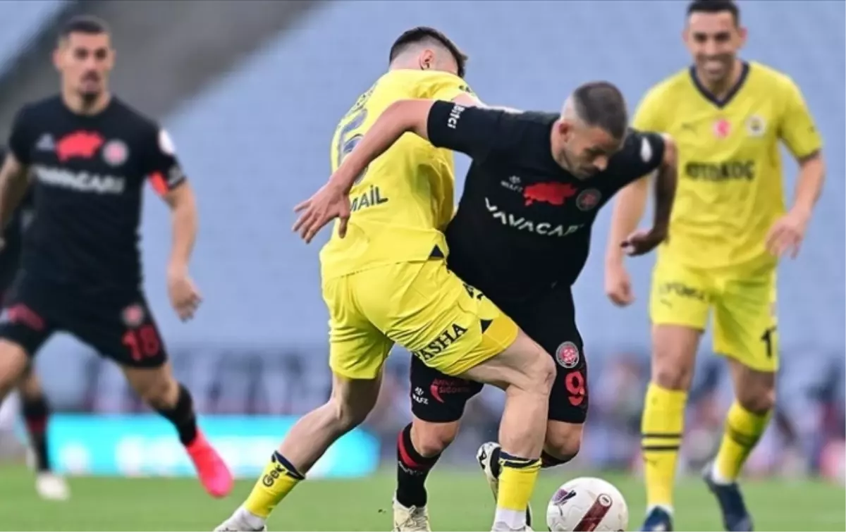 Fenerbahçe Karagümrük maçı hangi kanalda? Fenerbahçe Karagümrük maçını hangi kanal veriyor, nereden izlenir?