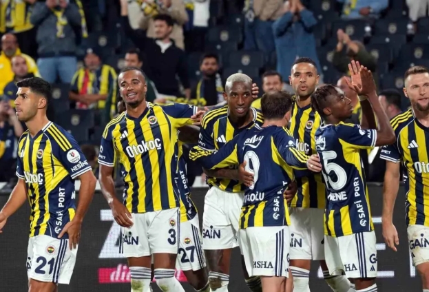 Fenerbahçe Karagümrük maçı ilk 11'i! Fenerbahçe'ın Karagümrük maçı 11'i belli oldu mu, ilk 11'de kimler var?