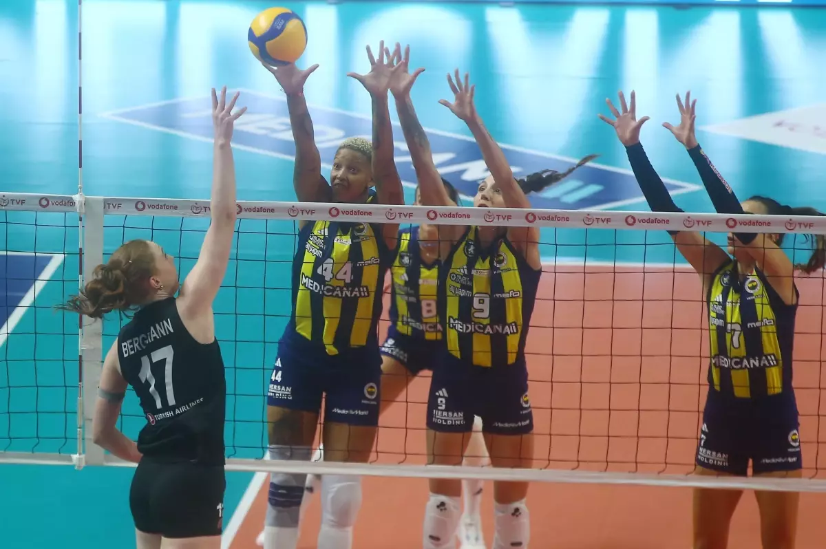 Fenerbahçe Medicana, Türk Hava Yolları'nı 3-0 Mağlup Etti