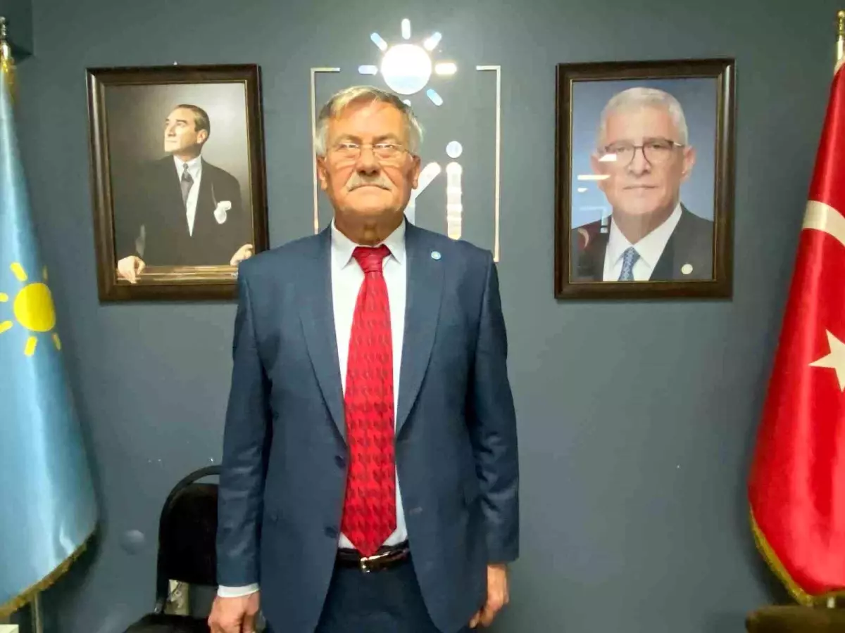 İYİ Parti Alaşehir İlçe Teşkilatı'nda Bahattin Ulutaş Yeniden Başkan Seçildi