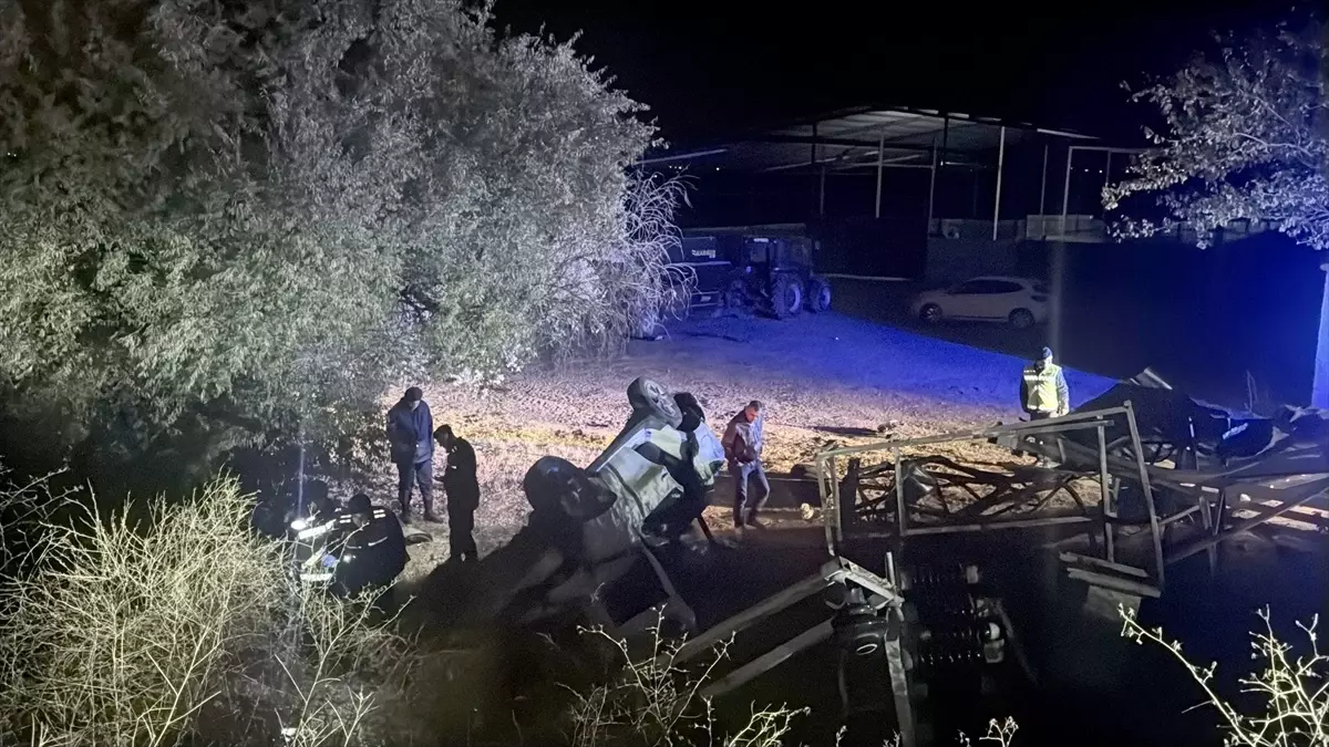 Kayseri'de Trafik Kazası: 1 Ölü, 2 Yaralı