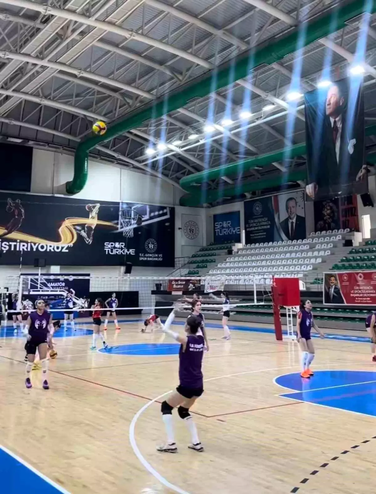 Malatya Voleybol Takımı Sezonun İlk Yenilgisini Aldı