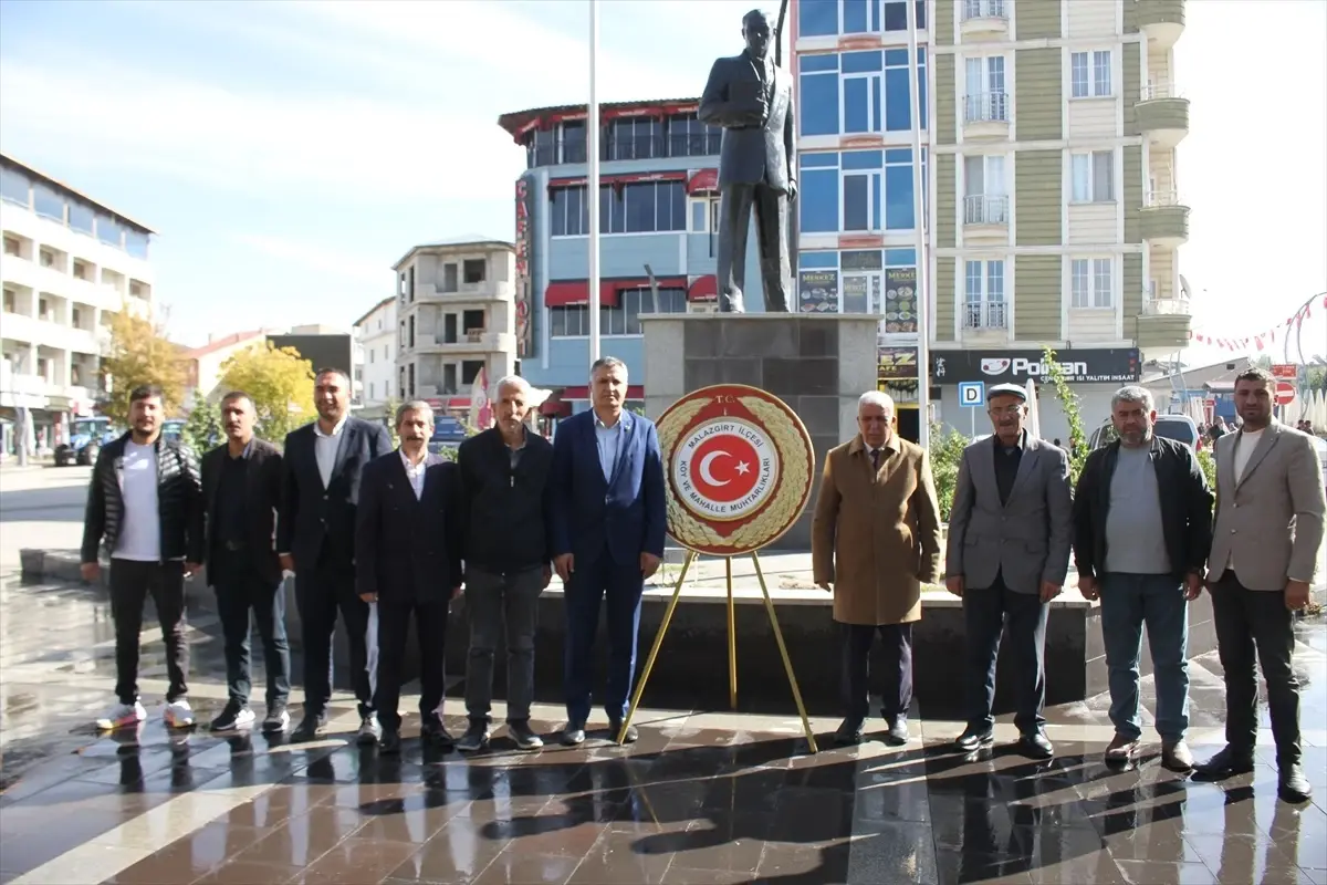 Muş'un Malazgirt İlçesinde 19 Ekim Muhtarlar Günü Töreni Düzenlendi