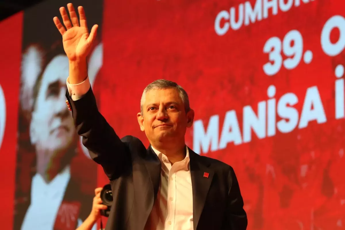 Özgür Özel : Beni seven arkamdan gelsin