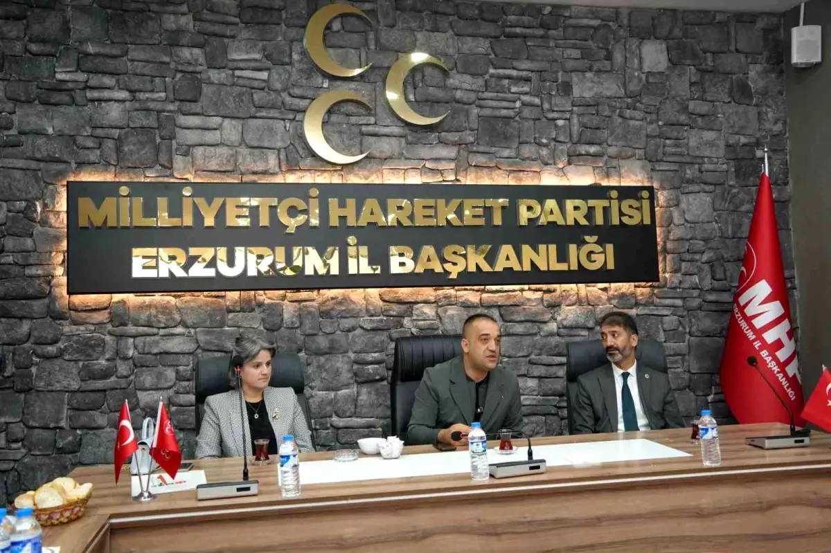 MHP Erzurum Muhtarlar Günü Kahvaltısı Düzenledi