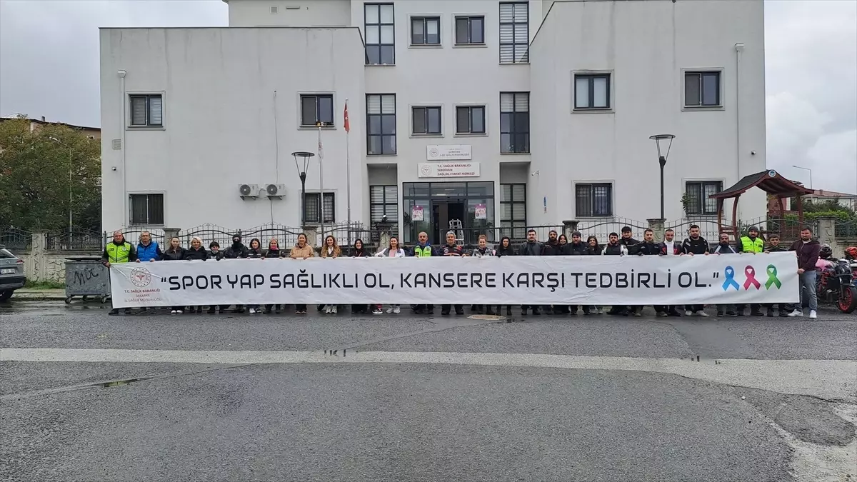 Motosiklet Tutkunları Meme Kanseri Farkındalığı İçin Tura Çıktı