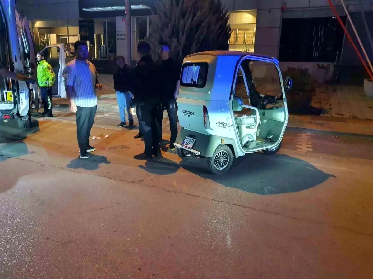 Bursa'da Elektrikli Treeporter Takla Attı: 1 Yaralı