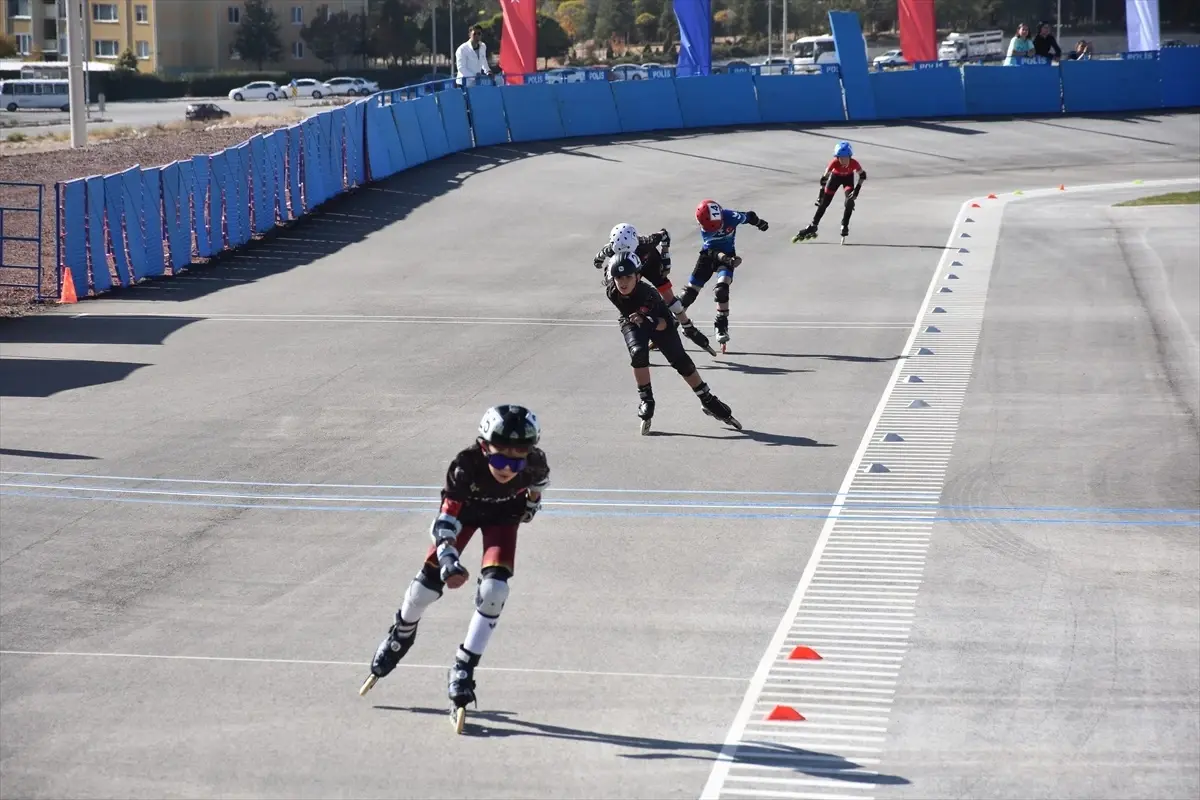 Tekerlekli Paten Türkiye Kulüpler Şampiyonası Karaman'da Yapıldı