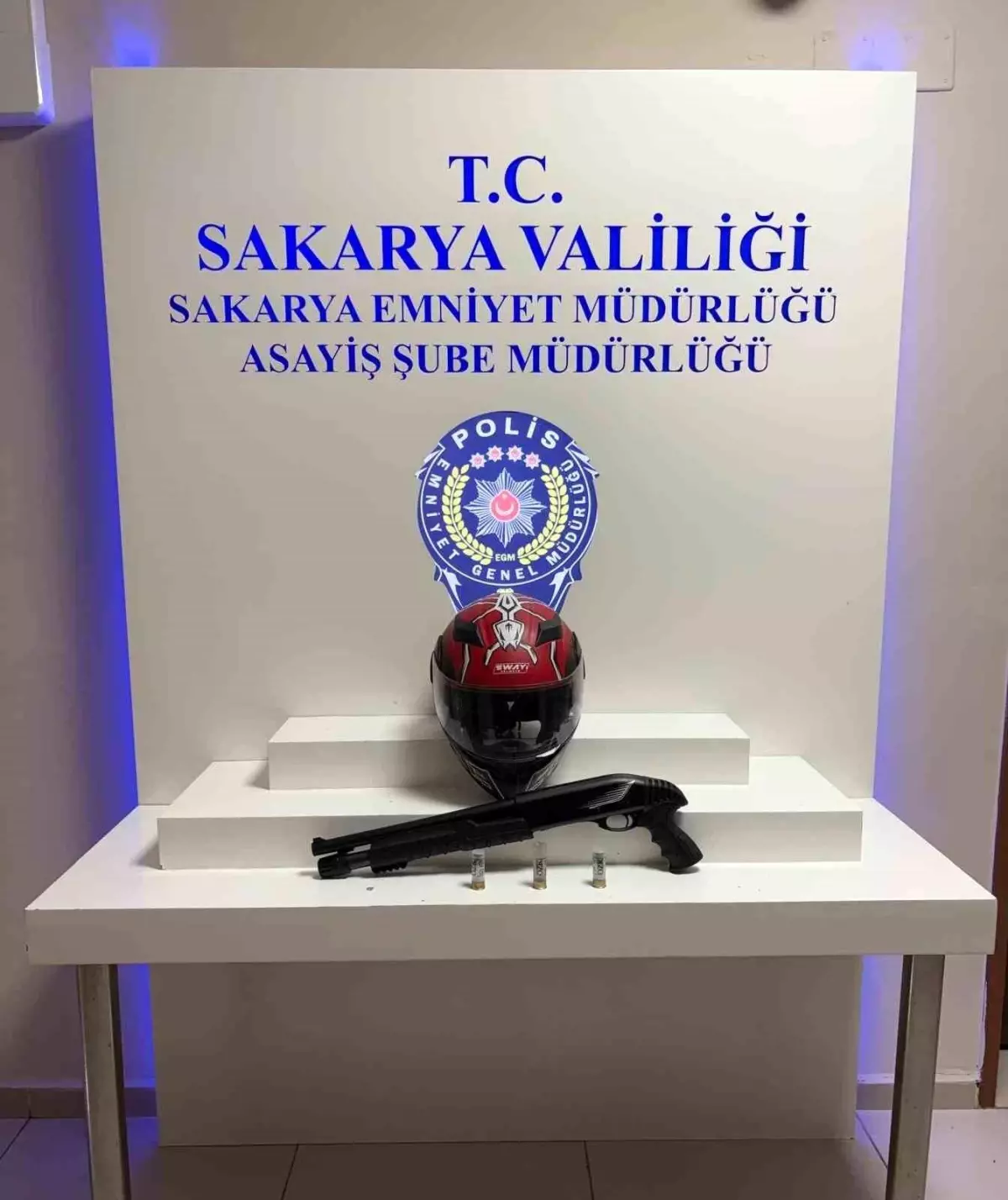 Sakarya'da Tüfekli Saldırı: 2 Yaralı, 3 Şüpheli Tutuklandı