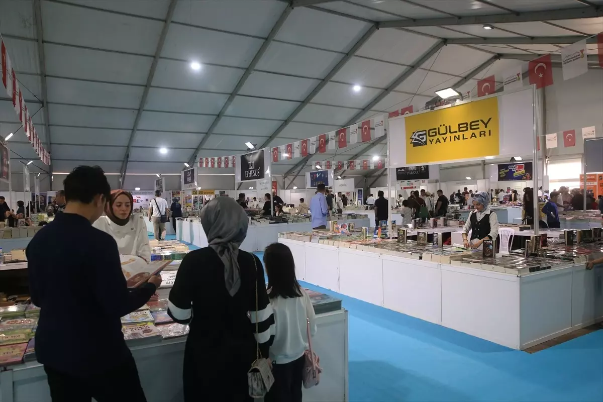10. Uluslararası Kahramanmaraş Kitap Fuarı Devam Ediyor